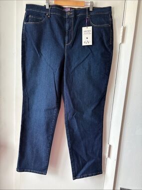 Gloria Vanderbilt Straight-Leg Jeans in Dark Blue Denim